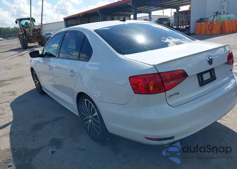 2015 Volkswagen Jetta 1.8T Sport from USA, damaged, VIN 3VWD17AJ1FM326245